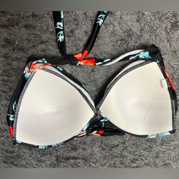 Black Floral Swimsuit Top! - Picture 5 of 15